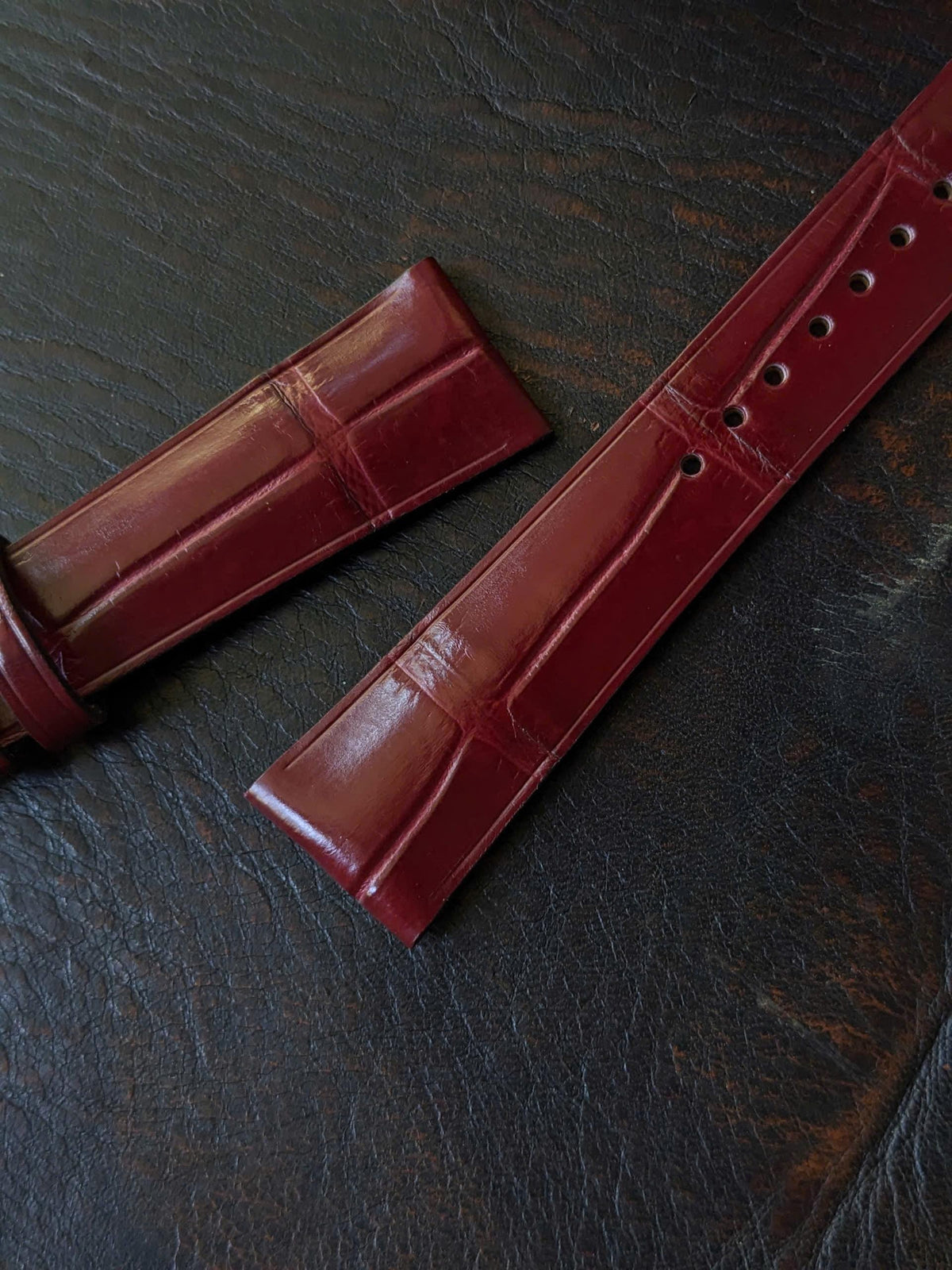 Bordeaux Alligator Watch Strap | Handcrafted Leather Band 18–24mm