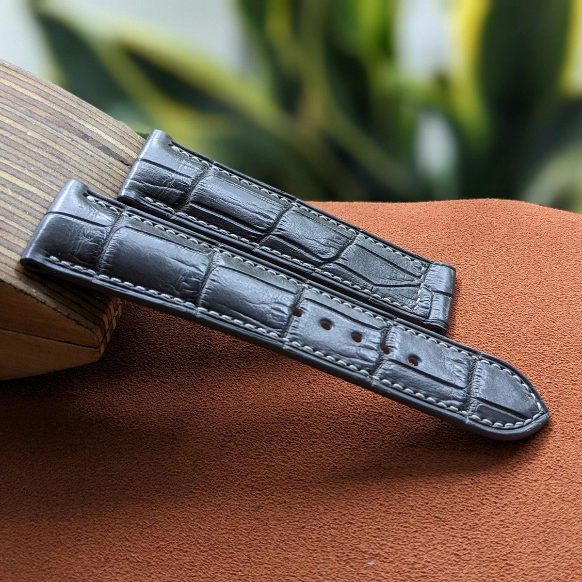 Grey Alligator Leather Watch Strap – Handmade, 16–24mm
