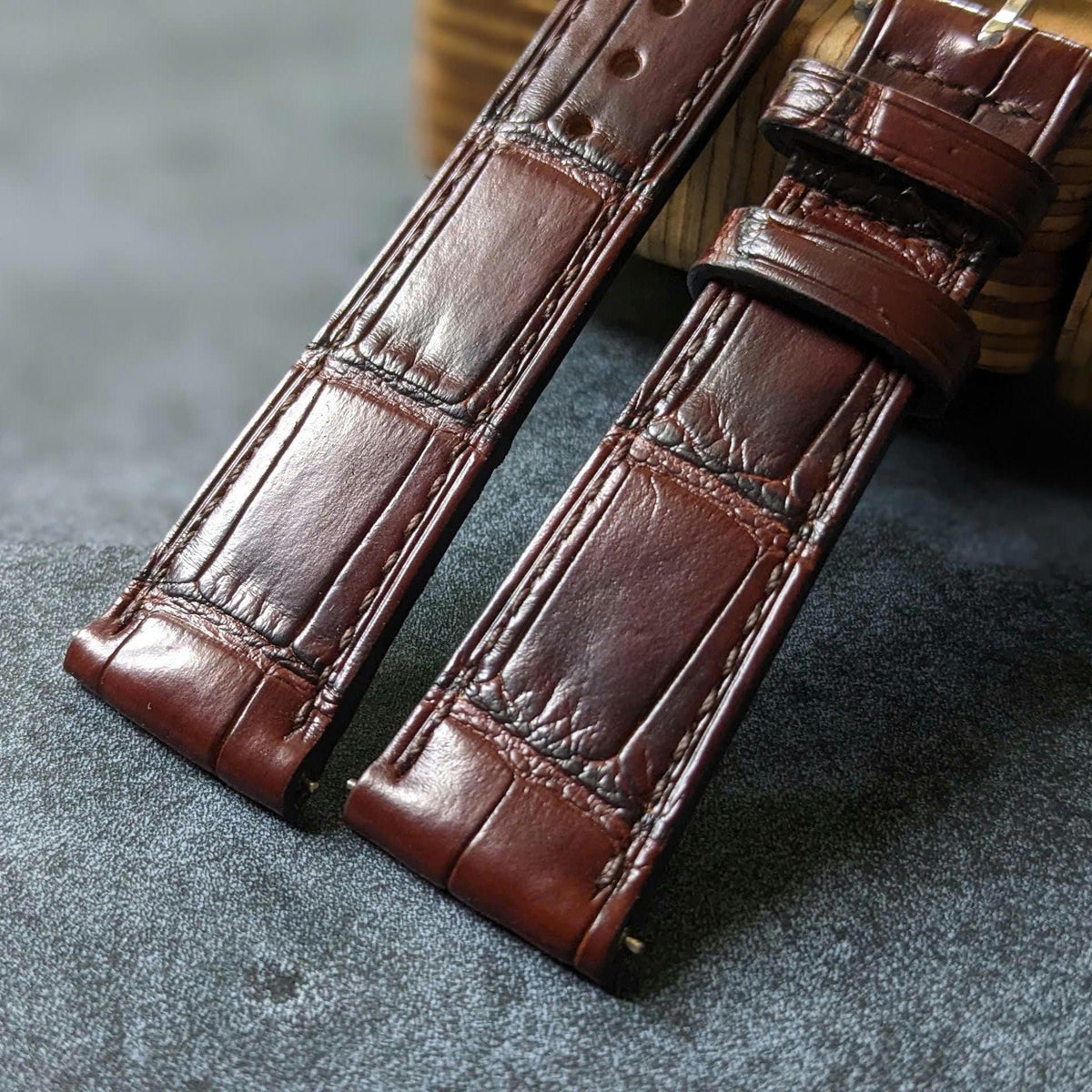 Handmade Patina Brown Alligator Leather Watch Strap (18mm-24mm)