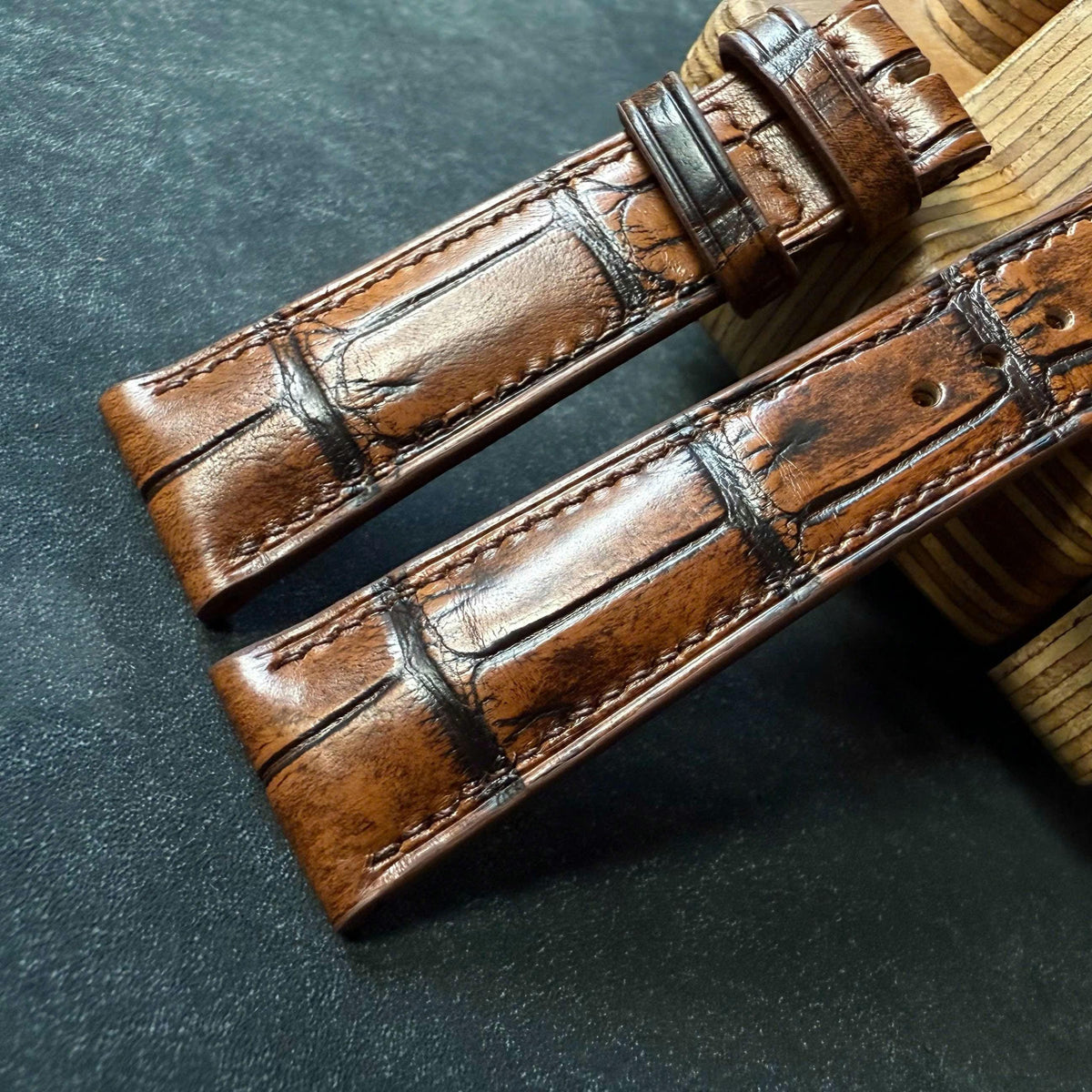Patina Brown Alligator Leather Watch Strap (18mm-24mm)