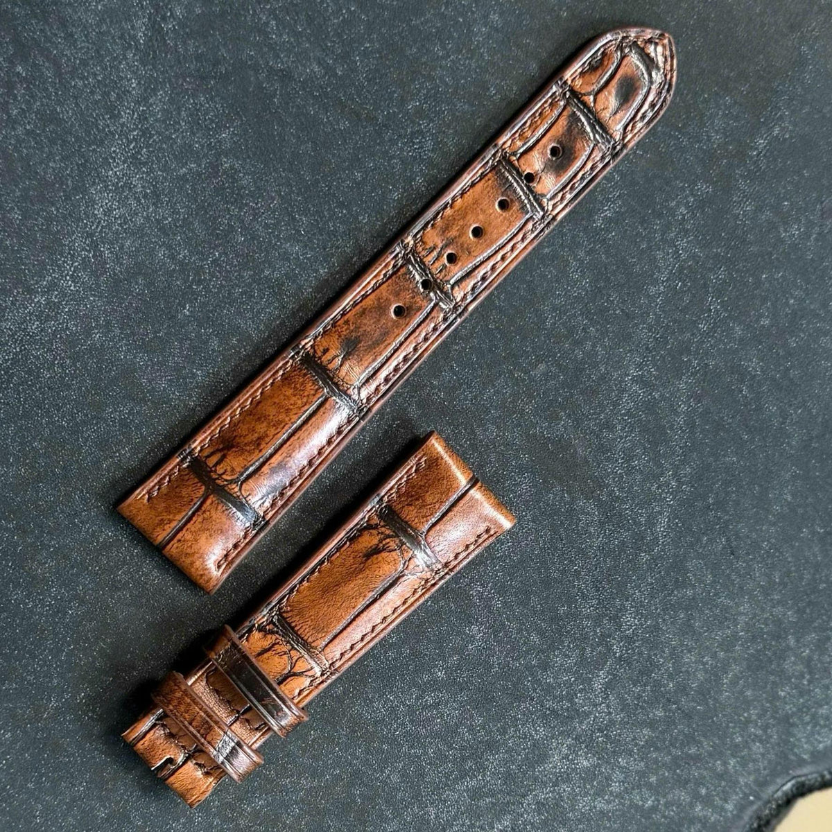 Patina Brown Alligator Leather Watch Strap (18mm-24mm)