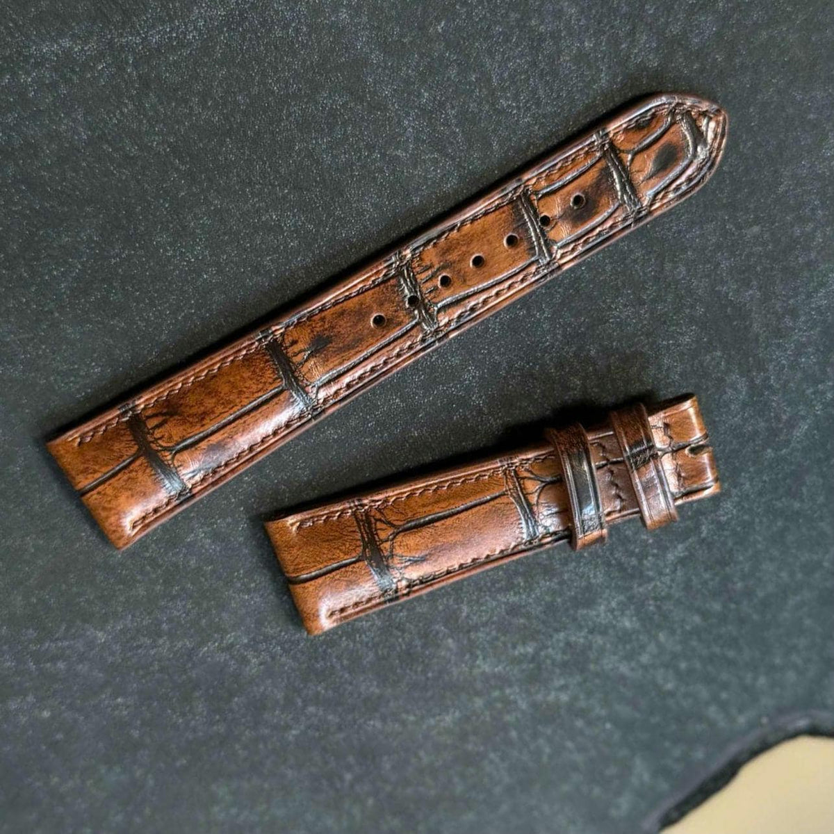 Patina Brown Alligator Leather Watch Strap (18mm-24mm)