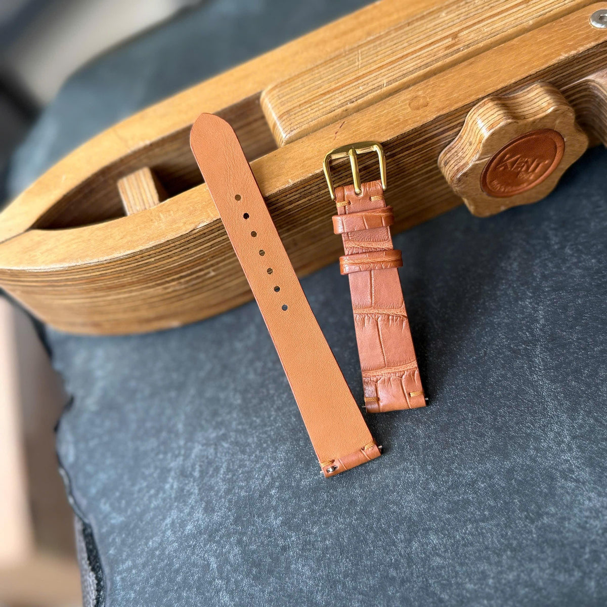 Handmade Brown Alligator Leather Watch Strap (18mm-24mm)
