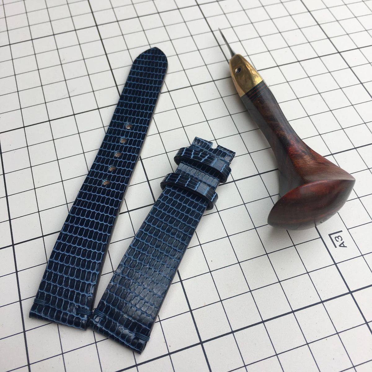 Blue Lizard Leather Watch Strap: Handmade Personalized Band (18mm-24mm)