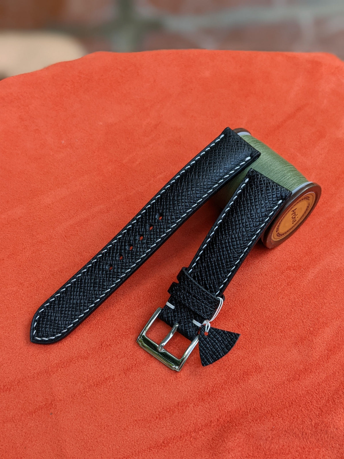 Black Taiga Leather Watch Strap | Handcrafted Band 18–24mm