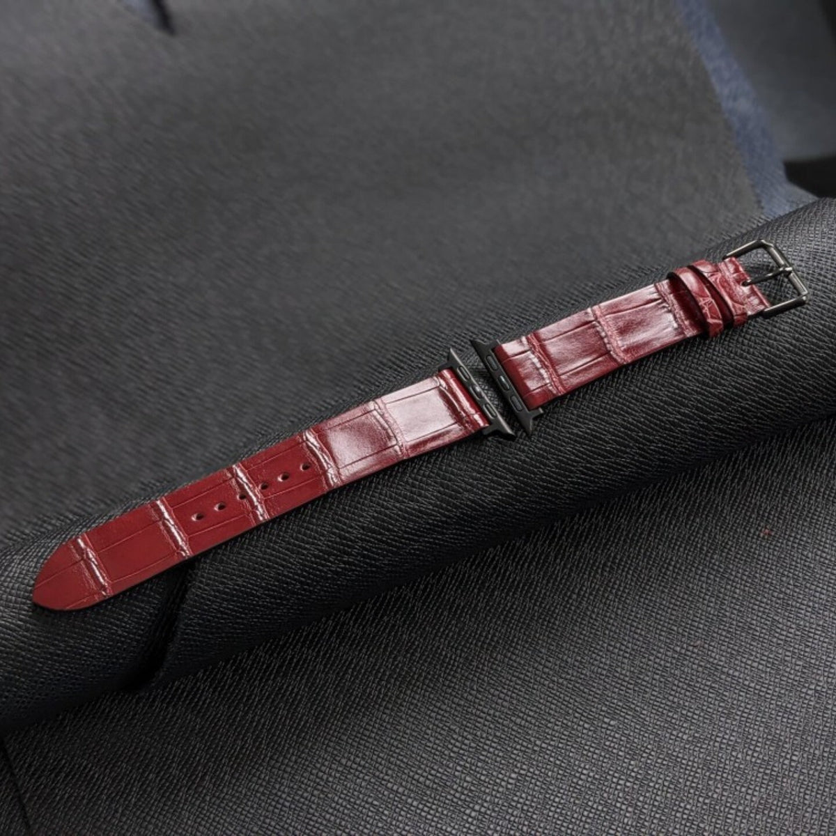 Bordeaux Alligator Leather For Apple Watch Watch band size 18mm-24mm