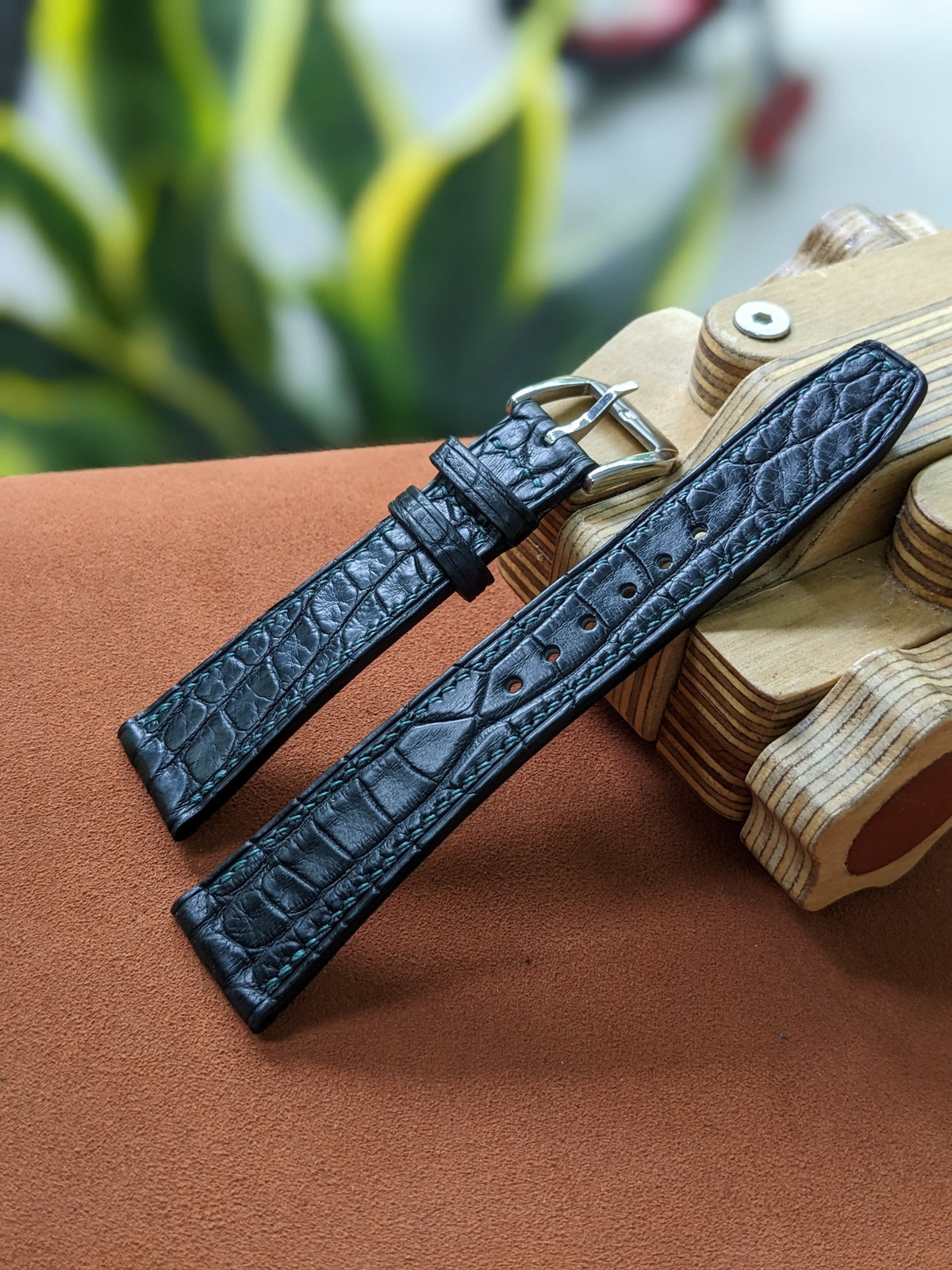 Black Alligator Leather Watch Strap – Mastrotto Lining, Handmade