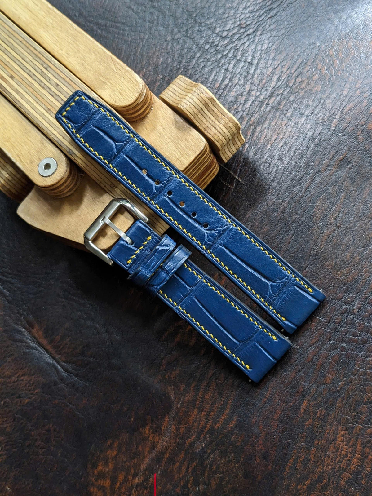 Alligator Leather Watch Strap – Quick Release | Handmade | 18mm to 24mm